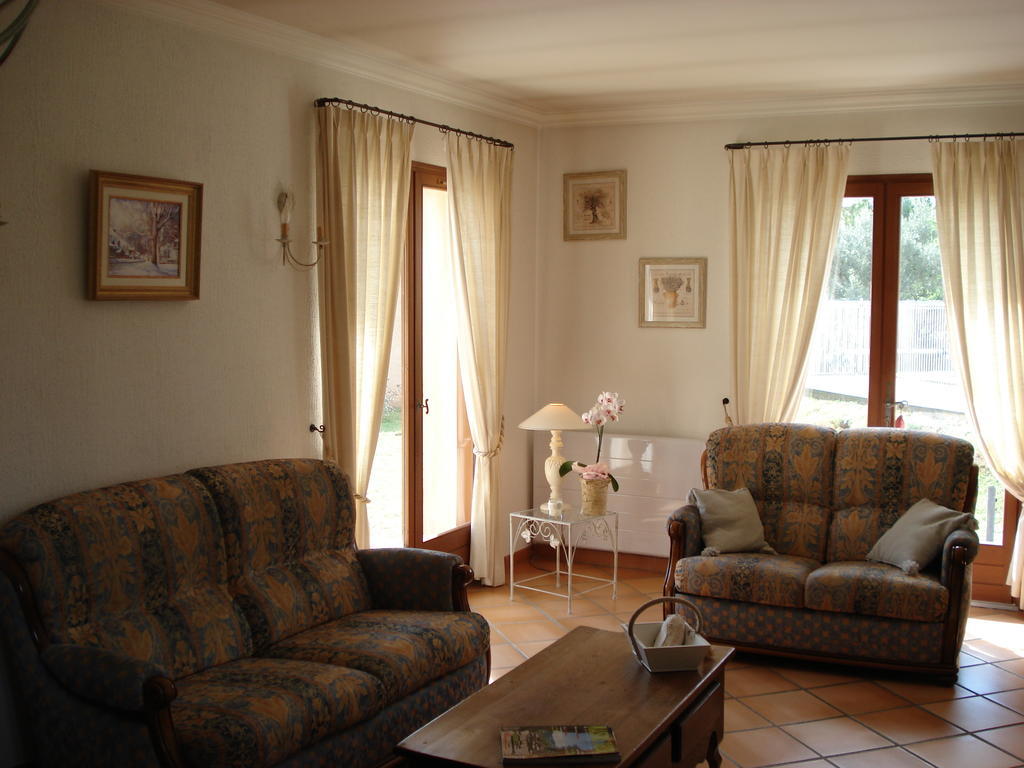 B&B L'Oustalet De Sylvie Villeneuve-lès-Avignon Exterior foto